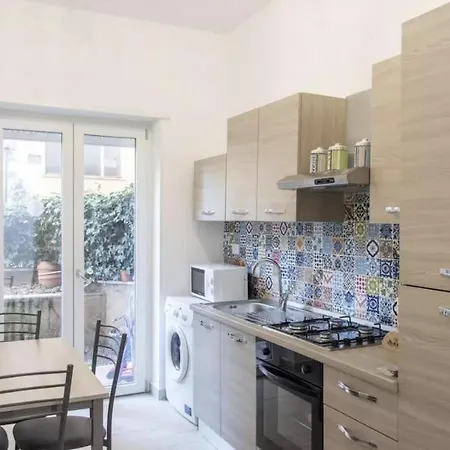 Igea With Garden - Close To Policlinico Gemelli Appartamento